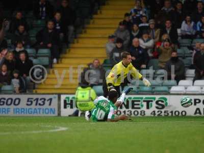 20081122 - v Tranmere Home3 wheelie bin 066.jpg