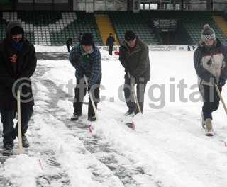 20101224 - Snow clearing christmas eve 018web.jpg