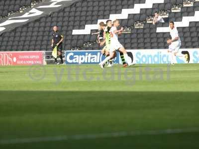 20120915 - mk dons1 away 150.JPG