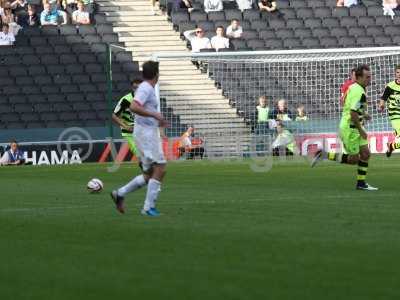 20120915 - mk dons1 away 250.JPG