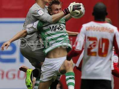 Yeovil v Brentford 190513