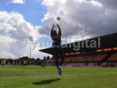 Barnet v Yeovil Town 300416