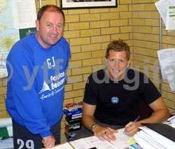 - ScottWith Gary signing2.jpg