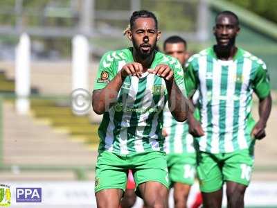 PPAUK_Yeovil_Town_v_Dagenham_Goal_celebrations_Reckord_024