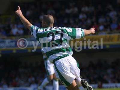 celebration8goal 1 southend.jpg