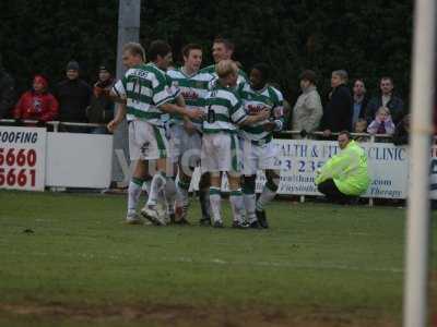 20041205 - players congratulate yemi v histon5.jpg