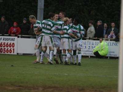 20041205 - players congratulate yemi v histon6.jpg