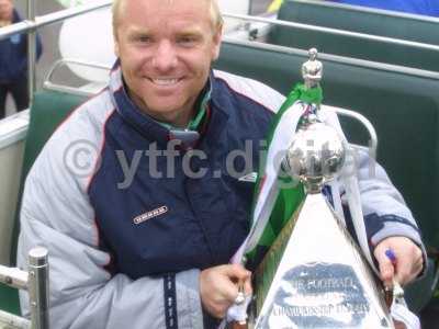 neil mustoe with trophy1.jpg