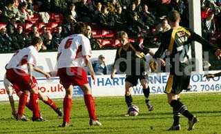 v walsall away 327web.jpg