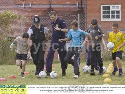 20080703 - YTFC_POLICE_FOOTBALL_005.jpg